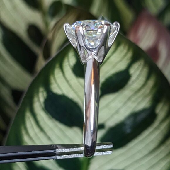 New 3 carat Round Brilliant Cut Solitaire Engagement Ring - Picture 9 of 15